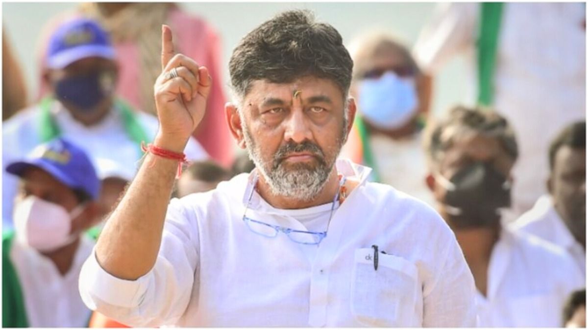 संत को समर्थन देकर BJP के दिग्गज प्रह्लाद जोशी का विजय रथ रोक देंगे डीके शिवकुमार? ये है प्लान NewsTak