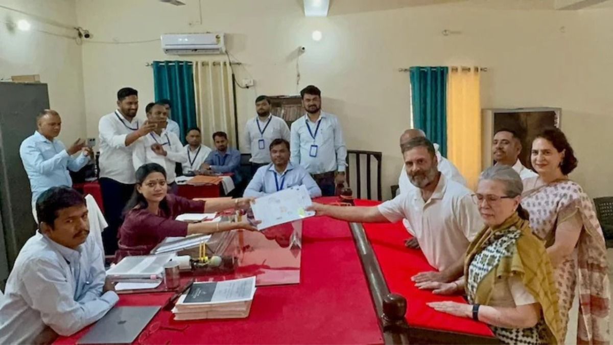 कौन हैं डीएम हर्षिता माथुर जिन्हें राहुल गांधी ने रायबरेली में सौंपा अपना नामांकन, जानिए इनकी कहानी NewsTak