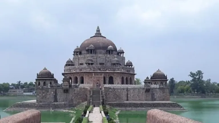 शानदार वास्तुकला का अनमोल नमूना है शेर शाह का रौजा, आप भी बनाए घूमने का प्लान NewsTak