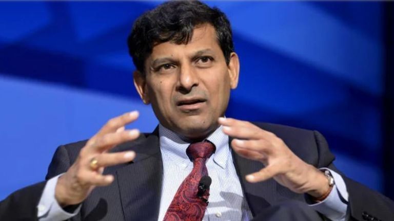 कांग्रेस और बीजेपी के चुनावी वादों में बेहतर और हकीकत के करीब कौन? रघुराम राजन ने डिटेल में बताया Raghuram Rajan