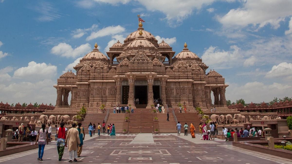 एक दिन में करें विश्व के सबसे बड़े हिन्दू मंदिर के दर्शन, सुंदरता देख हो जाएंगे हैरान NewsTak