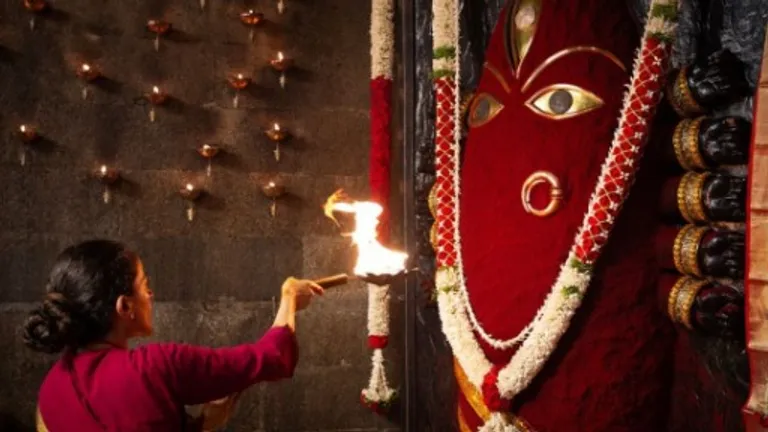 भारत का अनोखा मंदिर, जहाँ पीरियड्स में भी महिलाओं को मिलती है पूजा की अनुमति NewsTak