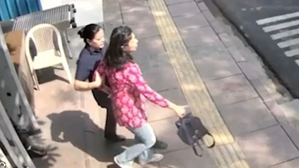 स्वाति मालीवाल की मेडिकल रिपोर्ट में हुई चोट की पुष्टि, इस बीच सीएम आवास का एक और वीडियो आया सामने NewsTak