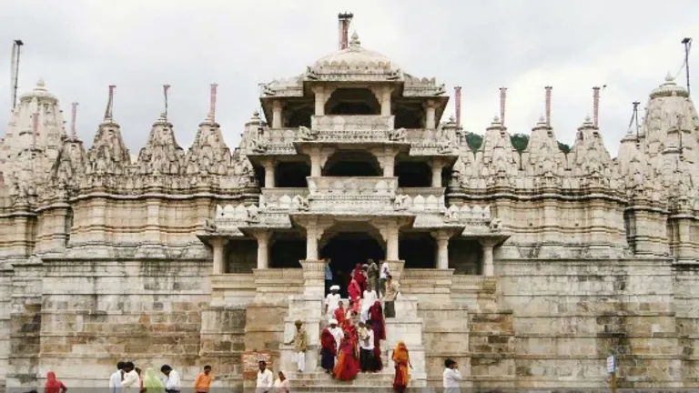 काफी पॉपुलर है राजस्थान का रणकपुर जैन मंदिर, देश-विदेश से यहां घूमने आते हैं पर्यटक! NewsTak