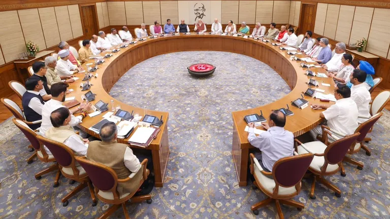 PM Modi Cabinet Portfolio: शाह बने रहेंगे गृहमंत्री, राजनाथ रक्षा मंत्री, सभी मंत्रियों की लिस्ट NewsTak