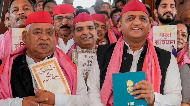 सपा के अवधेश प्रसाद बनेंगे डिप्टी स्पीकर? सीएम ममता ने फोन पर राजनाथ सिंह को सुझाया नाम NewsTak