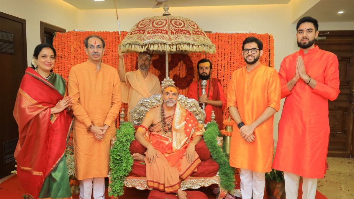 'ठाकरे को धोखा दिया गया, शिवसेना को तोड़ना गलत था, दुबारा CM बनने के बाद होगा प्रायश्चित'- शंकराचार्य NewsTak