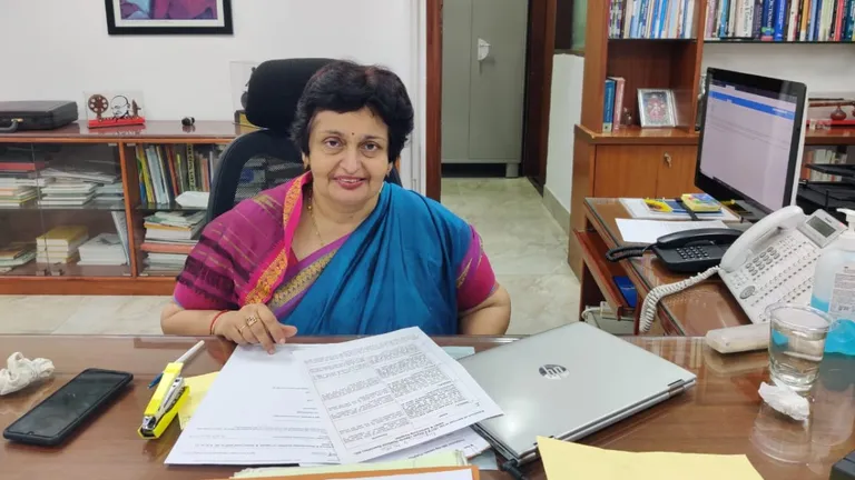 ई-सिगरेट बैन करने वाली प्रीति सुदन बनीं UPSC चीफ अध्यक्ष, जानिए इनके बारे में Preeti Sudan appointed as UPSC Chairperson (Photo: X.Com)