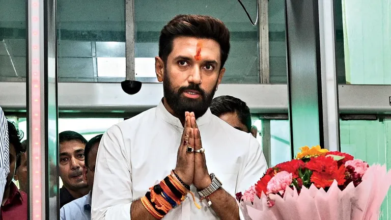 अपनी ही सरकार के खिलाफ स्टैंड क्यों ले रहे है मंत्री चिराग पासवान, क्या है इसके पीछे की वजह? जानिए NewsTak