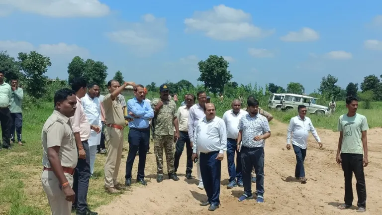 MP: सिंगरौली में मृतक आदिवासी युवक के घर पहुंच रहीं प्रभारी मंत्री संपतिया उइके, सीएम मोहन यादव ने की पोस्ट Singrauli Accident