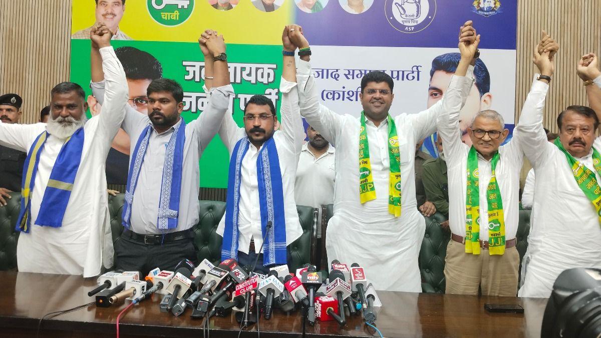 चंद्रशेखर आजाद और दुष्यंत चौटाला 