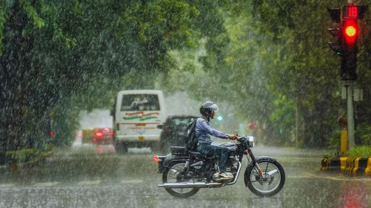 Rajasthan Weather Update: राजस्थान में फिर एक्टिव हुआ मानसून, IMD ने इन जिलों में जारी किया भारी बारिश का अलर्ट NewsTak