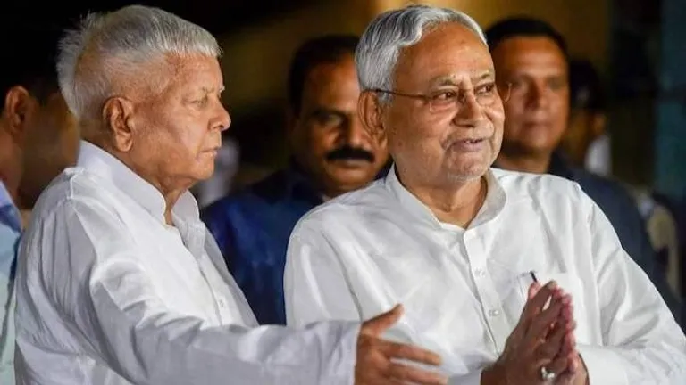'नीतीश ने पकड़े पैर', 'लालू ने लगाया कॉल'... तेजस्वी-JDU के बयानों से बिहार में होगा खेल? NewsTak