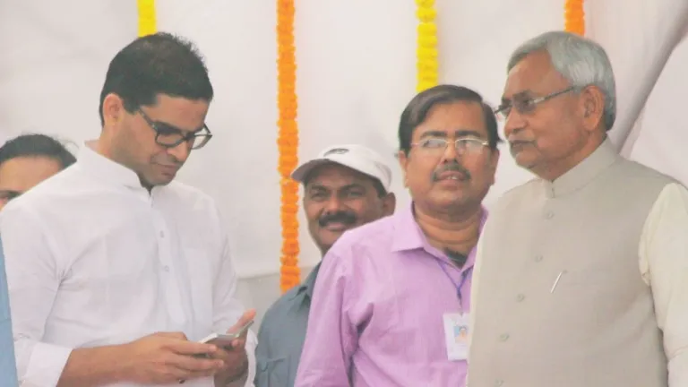 Bihar Election 2025: बिहार की जनता को साधने के लिए नीतीश, तेजस्वी, प्रशांत और उपेंद्र चलने लगे ये दांव! NewsTak