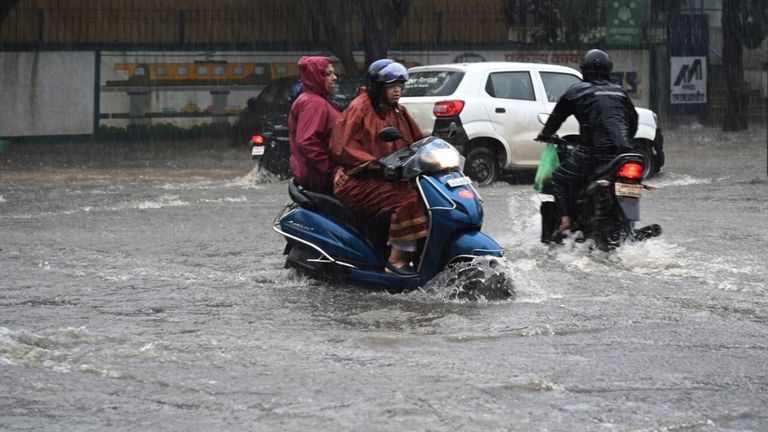 मध्यप्रदेश में एक बार फिर से मानसून हुआ मेहरबान, मौसम विभाग ने जारी किया भारी बारिश का अलर्ट भारी बारिश का अलर्ट