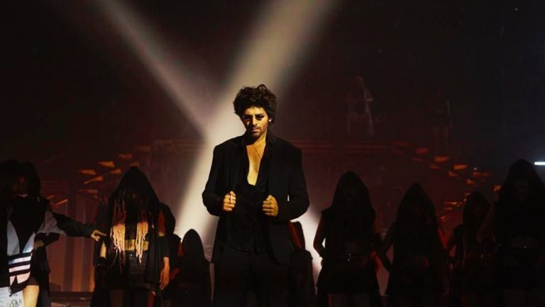 Bhool Bhulaiyaa 3 Teaser: मंजुलिका की वापसी और रुह बाबा का गदर: 'भूल भुलैया 3' का टीजर रिलीज kartik_aryan