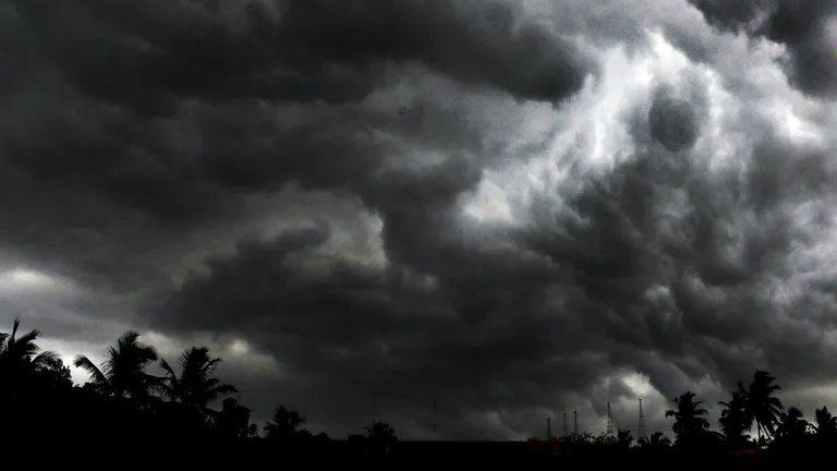 MP Weather: विदिशा-रीवा समेत कई जिलों में बारिश का अलर्ट, मौसम विभाग ने बताया कब थमेगी बरसात यूपी में जोरदार बारिश संभावना (फाइल फोटो)
