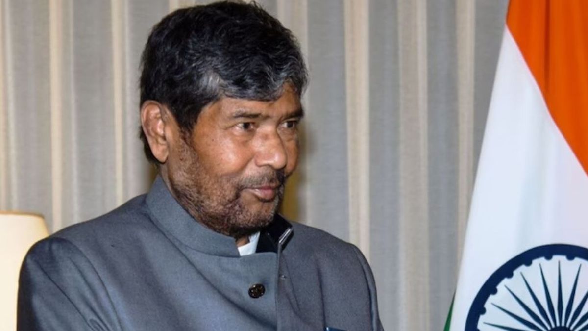 बिहार में पशुपति पारस की नाराजगी क्या पड़ेगी NDA पर भारी? कांग्रेस प्रवक्ता के बयान ने मचा दी हलचल RLJP