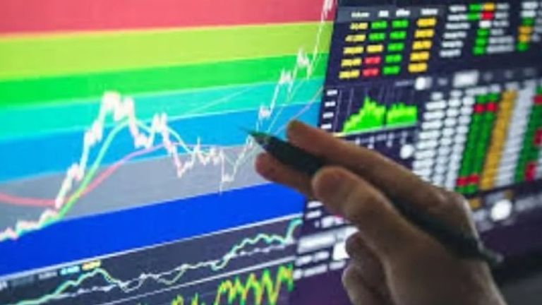 F&O ट्रेडिंग के लिए SEBI ने जारी किए नए नियम, नए बदलावों का रीटेल ट्रेडर्स पर क्या पड़ेगा असर? NewsTak
