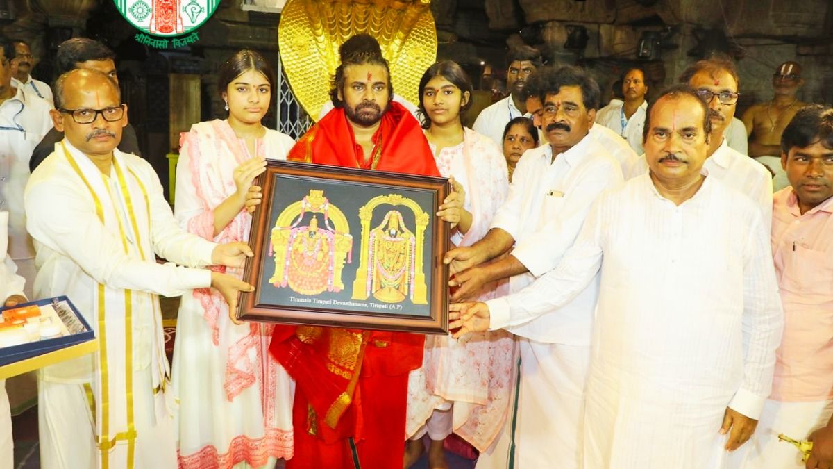 पवन कल्याण की बेटी को तिरुपति मंदिर में प्रवेश से पहले क्यों करना पड़ा डिक्लेरेशन साइन, क्यों है ये चर्चा में? pawan_kalyan