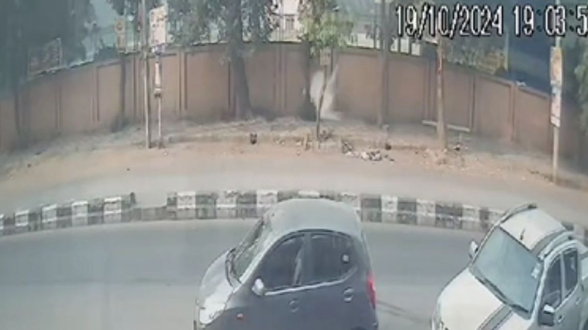 दिल्ली: रोहिणी में हुआ धमाका, 2 कि.मी दूर तक सुनी गई धमक, मौके से नहीं मिला कोई भी इलेक्ट्रॉनिक डिवाइस Rohini Blast