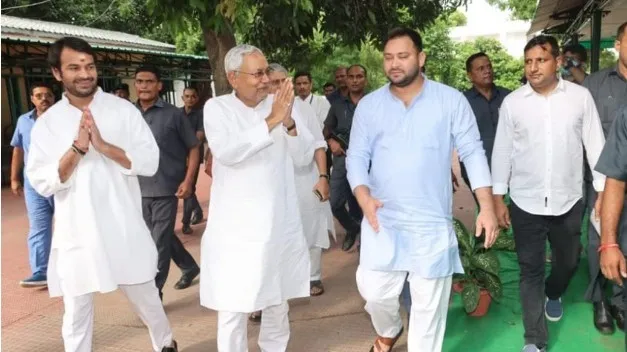 Tejashwi Yadav, Nitish Kumar