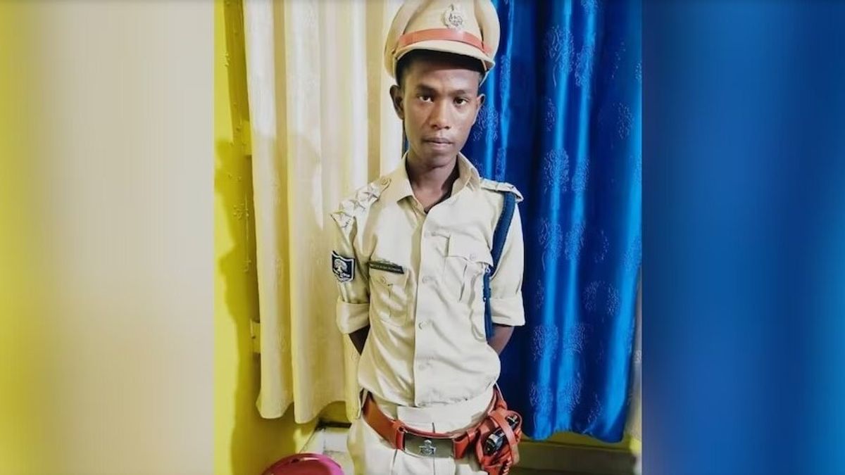 2 लाख देकर फेक IPS बने बिहार के मिथिलेश का छूट नहीं रहा ये शौक, 'सिंघम' वाला नया वीडियो सोशल मीडिया पर हो रहा वायरल NewsTak