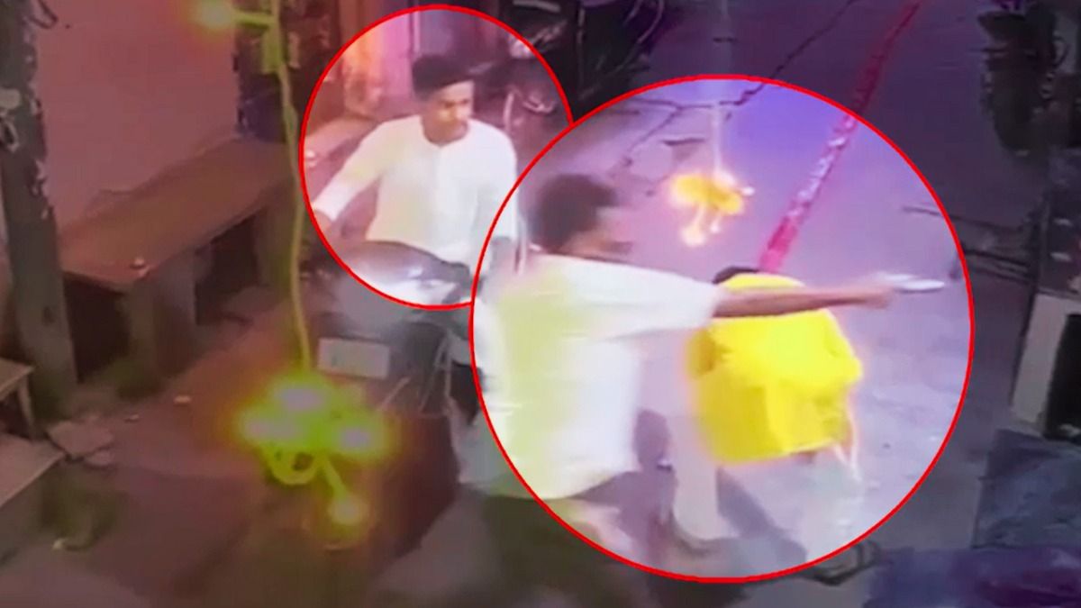 दिल्ली में दिवाली की रात चाचा-भतीजे का डबल मर्डर, पैर छूने के बाद मार दी गोली दिल्ली में एक ही परिवार के दो लोगों की हत्या से खलबली.