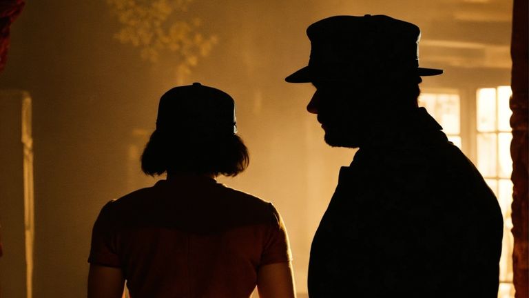 MP: SDM पर महिला के आरोप, हर रोज 15-20 वीडियो कॉल और डर्टी बातें, पत्नी की तरह रखा फिर पलटे NewsTak