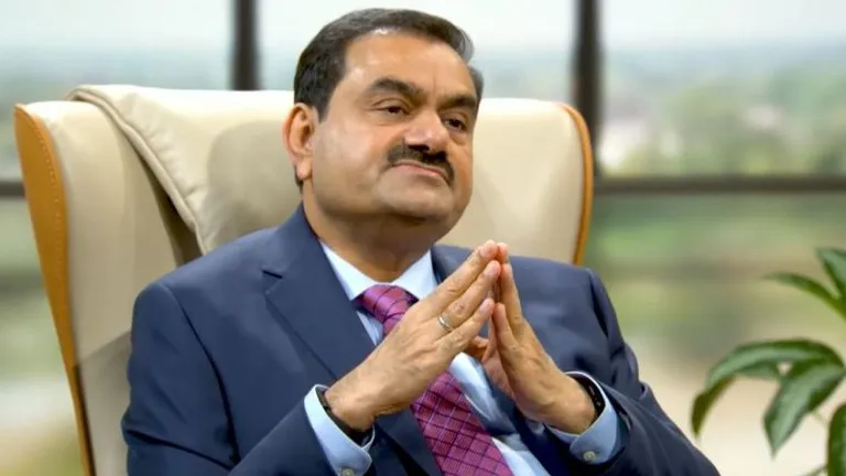 अडानी ग्रुप पर अमेरिका में लगा धोखाधड़ी का आरोप, शेयर बाजार में हाहाकार, कंपनी ने जारी किया बयान NewsTak