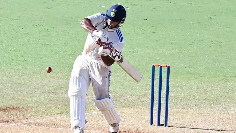 कौन हैं 13 साल के वैभव सूर्यवंशी, जिन्हें खरीदने के लिए IPL Auction में मची थी होड़, जड़ चुके हैं 49 शतक Vaibhav Suryavanshi