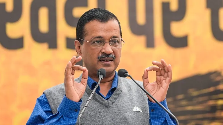 दिल्ली में महिलाओं को हर महीने मिलेंगे 1,000 रुपए, केजरीवाल ने की घोषणा, जल्द शुरू होगा रजिस्ट्रेशन Arvind Kejariwal