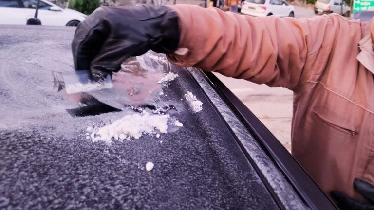 Rajasthan Weather Update: राजस्थान में इन जिलों में भारी शीतलहर का अलर्ट, सीकर में तापमान माइनस में पहुंचा NewsTak