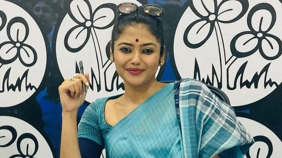 कभी शिवलिंग, कभी श्री राम पर छेड़ा विवाद, मोदी सरकार पर बरस रहीं सायोनी घोष कौन हैं? NewsTak
