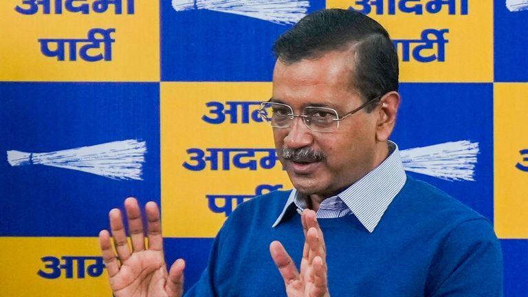 Breaking: केजरीवाल का बड़ा चुनावी दांव, दिल्ली में 60 साल से ज्यादा उम्र के लोगों का इलाज मुफ्त! Delhi Mahila Adalat-Arvind Kejriwal
