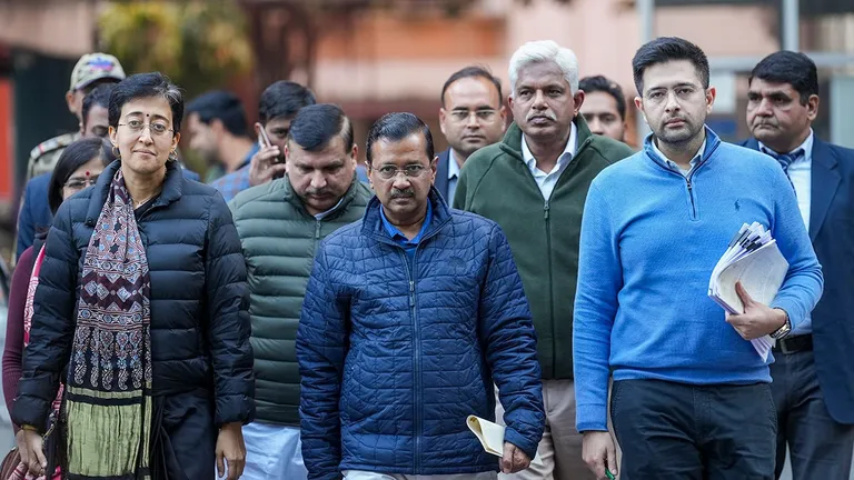 Delhi Election: दिल्ली की वो 5 हॉट सीटें, जिन पर अरविंद केजरीवाल को चुनौती दे रही कांग्रेस NewsTak