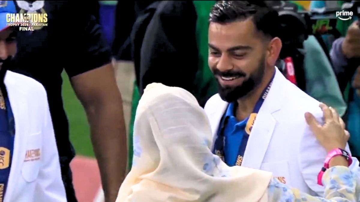 चैम्पियंस ट्रॉफी जीतने के बाद मोहम्मद शमी की मां से मिले विराट कोहली, ये वीडियो हो गया वायरल NewsTak