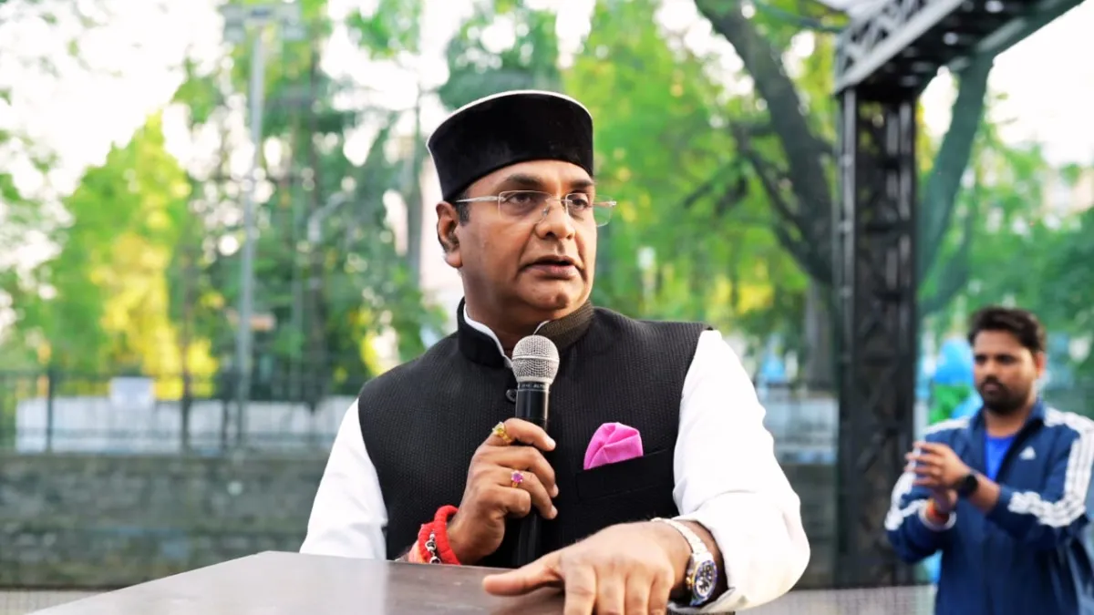 विश्वास सारंग ने होली को लेकर बड़ा बयान दिया है.