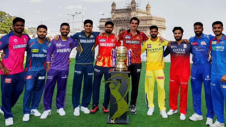 IPL 2025: RCB का सपना होगा सच, उठाएगी ट्रॉफी? इस पूर्व क्रिकेटर ने कर दी बड़ी भविष्यवाणी! NewsTak