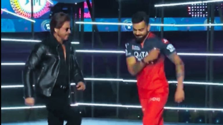 IPL 2025: विराट कोहली का ये डांस मिस तो नहीं किया, कोलकाता पर जीत से पहले शाहरुख के साथ हिला दिया मंच आईपीएल की ओपनिंग सेरेमनी में शाहरुख के साथ विराट का डांस वायरल.