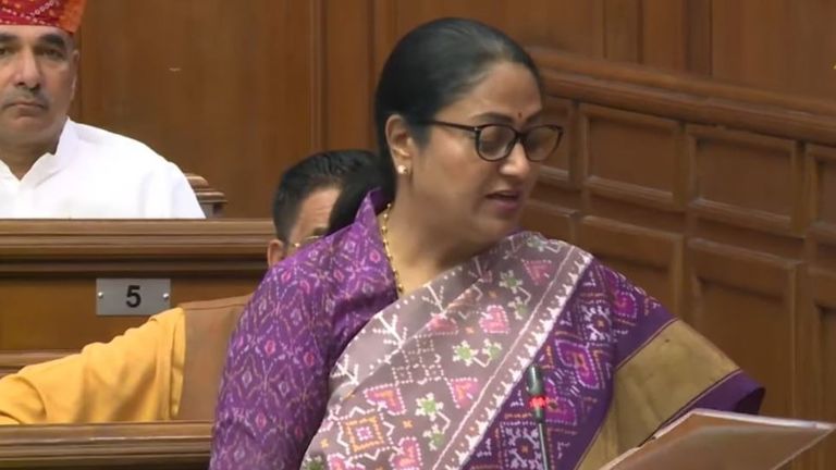 दिल्ली में बजट सत्र के पहले दिन पेश की गई CAG रिपोर्ट में DTC को लेकर हुए चौंकाने वाले खुलासे! NewsTak