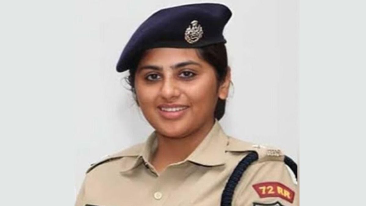 IPS Kamya Mishra: कौन हैं काम्या मिश्रा जिन्होंने 22 की उम्र में IPS बनने के 6 साल बाद ही छोड़ी नौकरी NewsTak