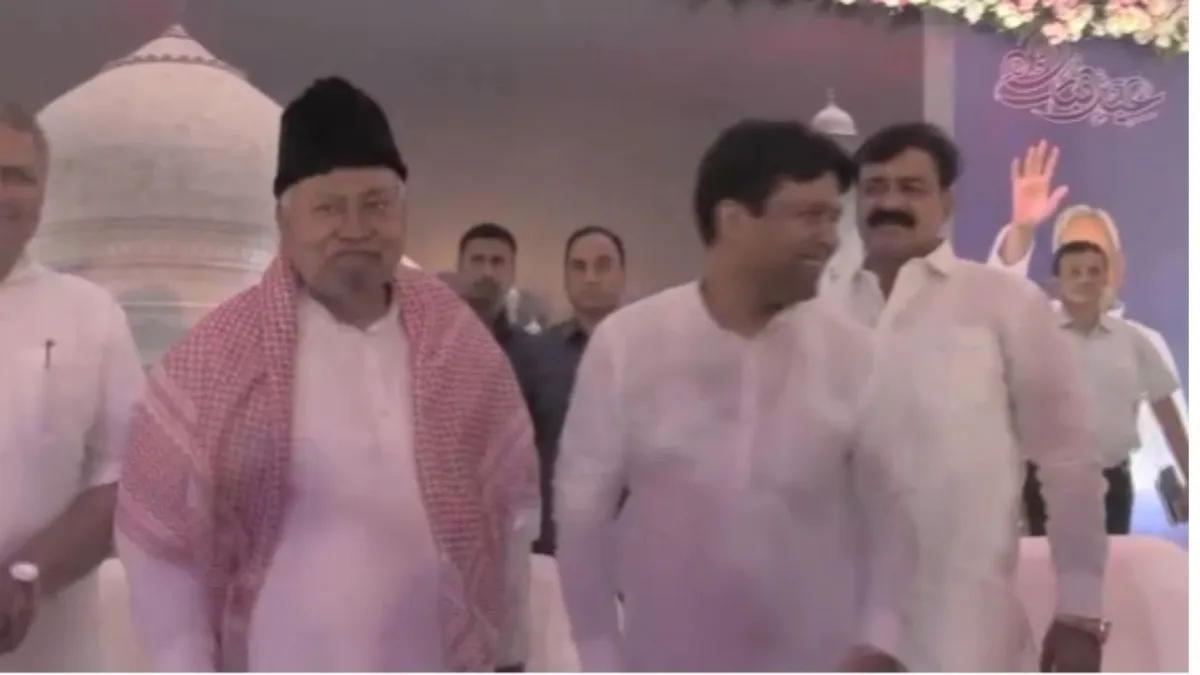 ईद मिलन समारोह में पहुंचे सीएम नीतीश का वीडियो वायरल 