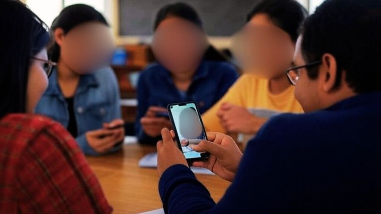 कोटा: प्रिंसिपल साहब ही करते हैं गंदी बात, गर्ल्स की कुर्सी से कुर्सी सटाकर पूछते हैं- पास होना है या फेल? NewsTak