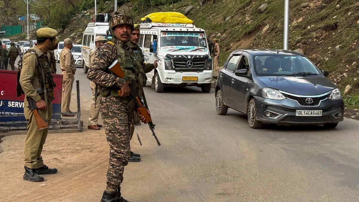 Pahalgam Terror Attack: आतंकी हमले में चश्मदीद महिला का दावा, कहा- "शायद मुस्लिम नहीं है बोलकर चला दी गोली" NewsTak
