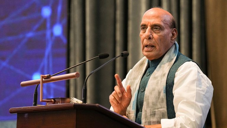 Pahalgam Attack: रक्षा मंत्री राजनाथ सिंह का बड़ा बयान कहा, "देश के लोग जैसा चाहते हैं, वैसा होकर रहेगा" NewsTak