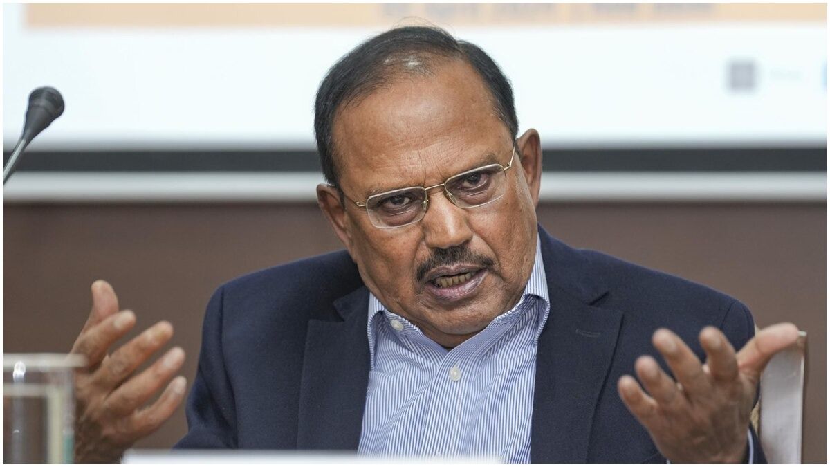 चीन के विदेश मंत्री 'वांग यी' की NSA अजीत डोभाल से फोन कर क्या बात हुई? पता चली NewsTak