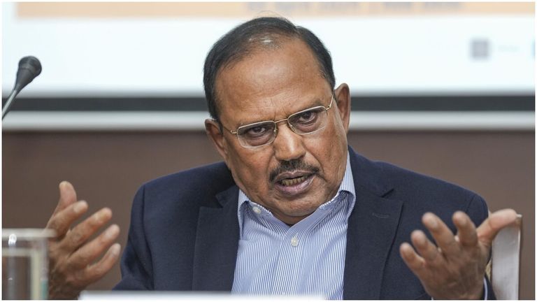 चीन के विदेश मंत्री 'वांग यी' की NSA अजीत डोभाल से फोन कर क्या बात हुई? पता चली NewsTak