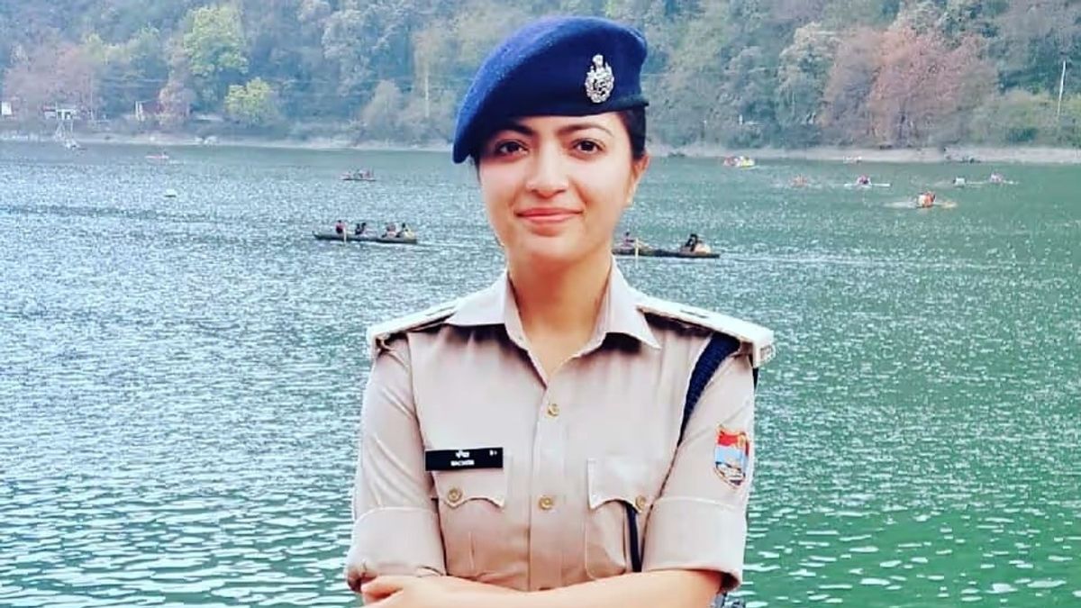 राघव जुयाल की भाभी IPS रचिता ने छोड़ी नौकरी, लेकिन इस पर क्यों मचा है सियासी घमासान! जानें क्या है पूरी कहानी? ips rachita juyal