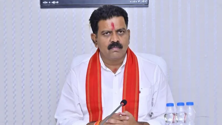 छत्तीसगढ़ पुलिस की बदलेगी भाषा, उर्दू-फारसी शब्दों की जगह लेंगे हिंदी के सरल शब्द, जानें आखिर क्या है वजह? Chhattisgarh Police Replaces Urdu Terms with Easy Hindi Words